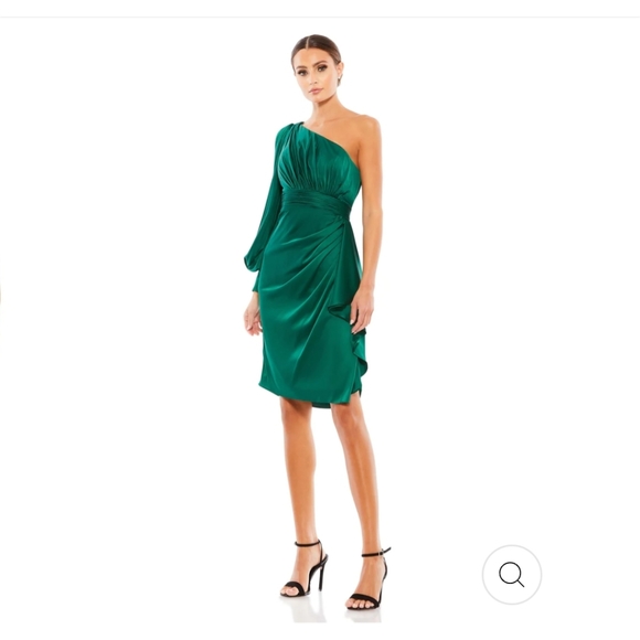 BNWT Mac Duggal Green satin dress - Picture 2 of 5